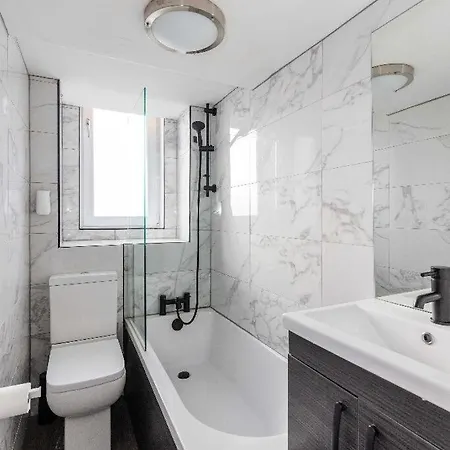 Beautiful Flat Close To City Centre Edimburgo Exterior foto
